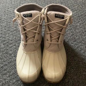 Sperry duck boots 🦆